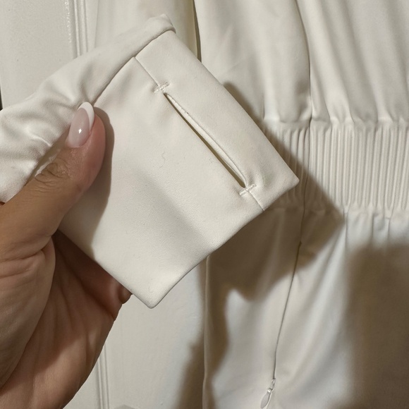 Lululemon Define Jacket Luon White Size 4/6 (LA Box Logo Limited Edition) - Picture 3 of 11